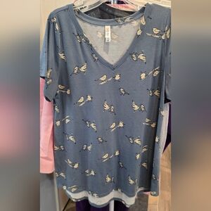 LuLaRoe Blue Bird Pattern V-Neck Top